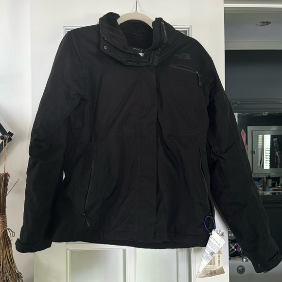 The North Face Jackets & Blazers - North face ski snow jacket